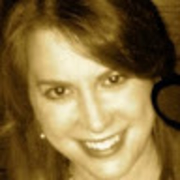 Meet your Posher, Debbie - Picture 1 of 1